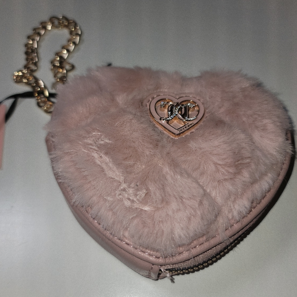 Juicy Couture Dusty blush get cozy heart 💖 zip around wristlet chain wallet